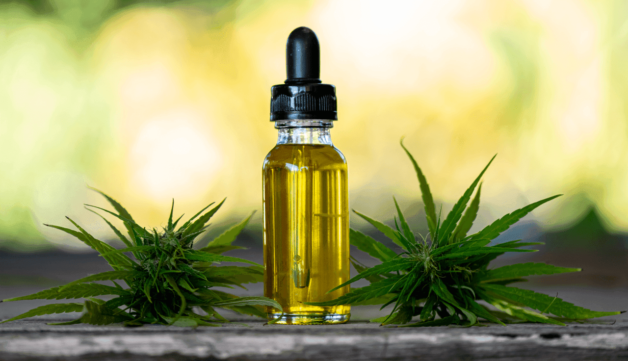 Cannabis Extrakt in Glasflasche